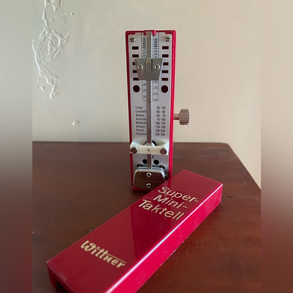 Vintage Wittner mini metronome.